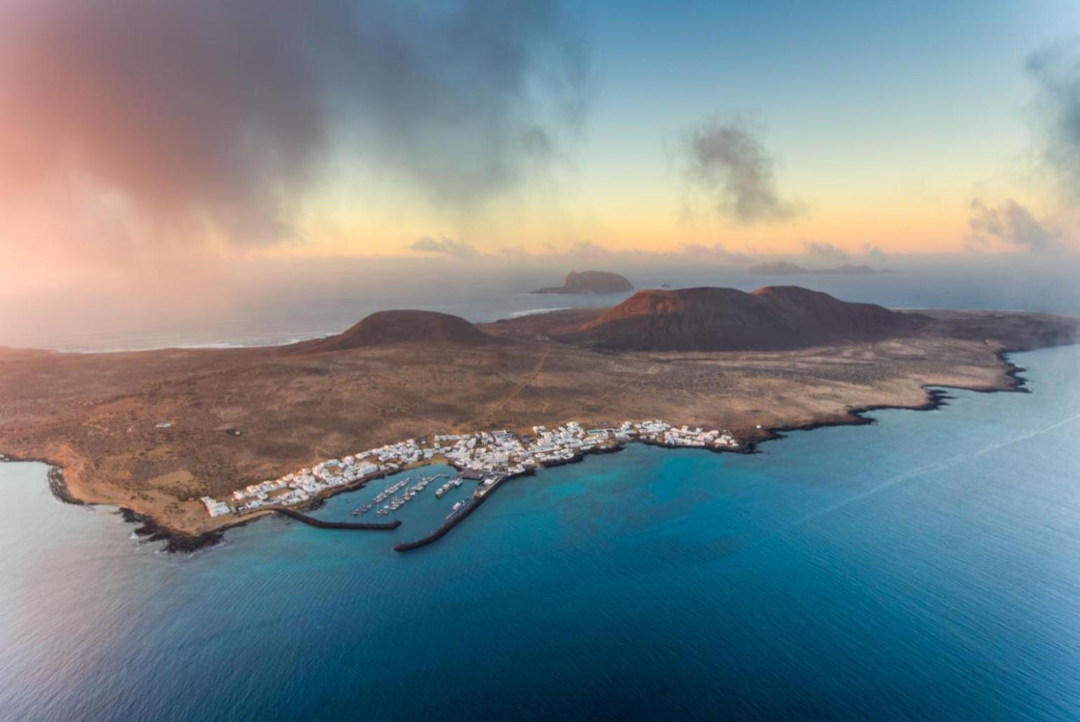 Villa Sol Y Mar Яйса Екстериор снимка
