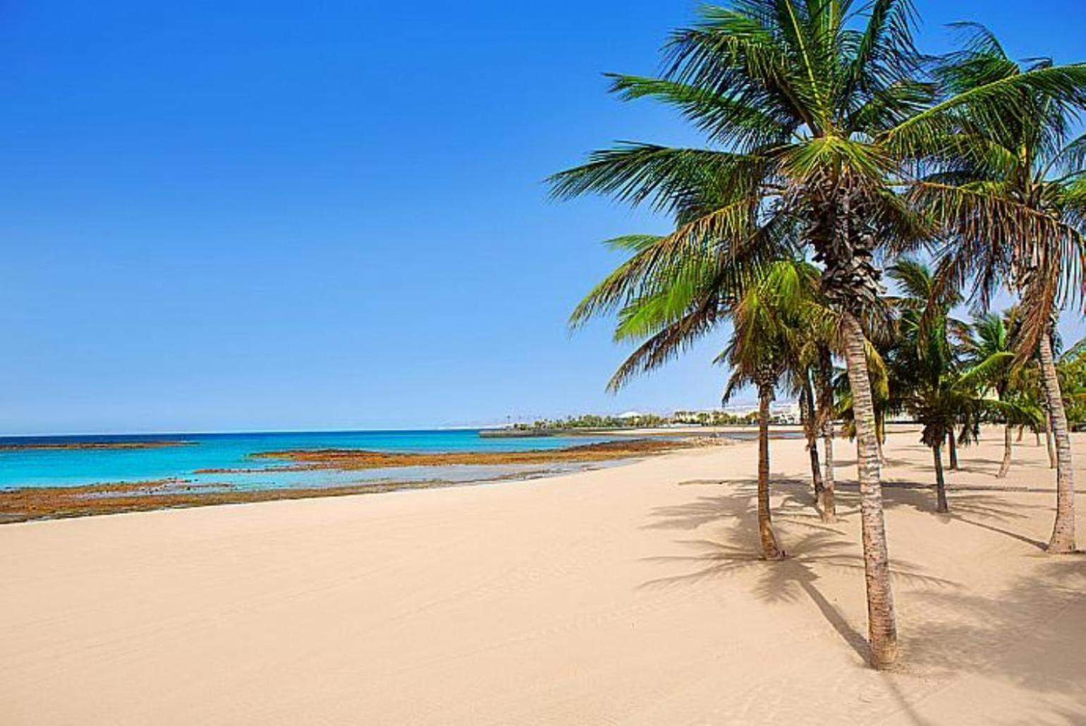 Villa Sol Y Mar Яйса Екстериор снимка