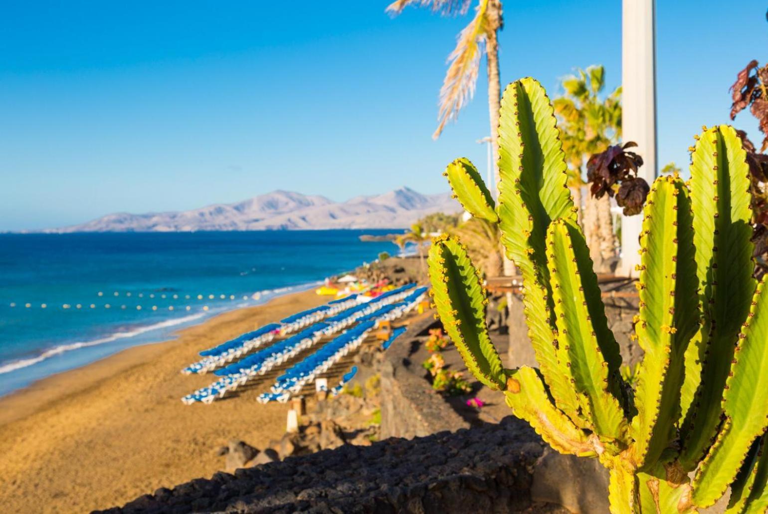 Villa Sol Y Mar Яйса Екстериор снимка