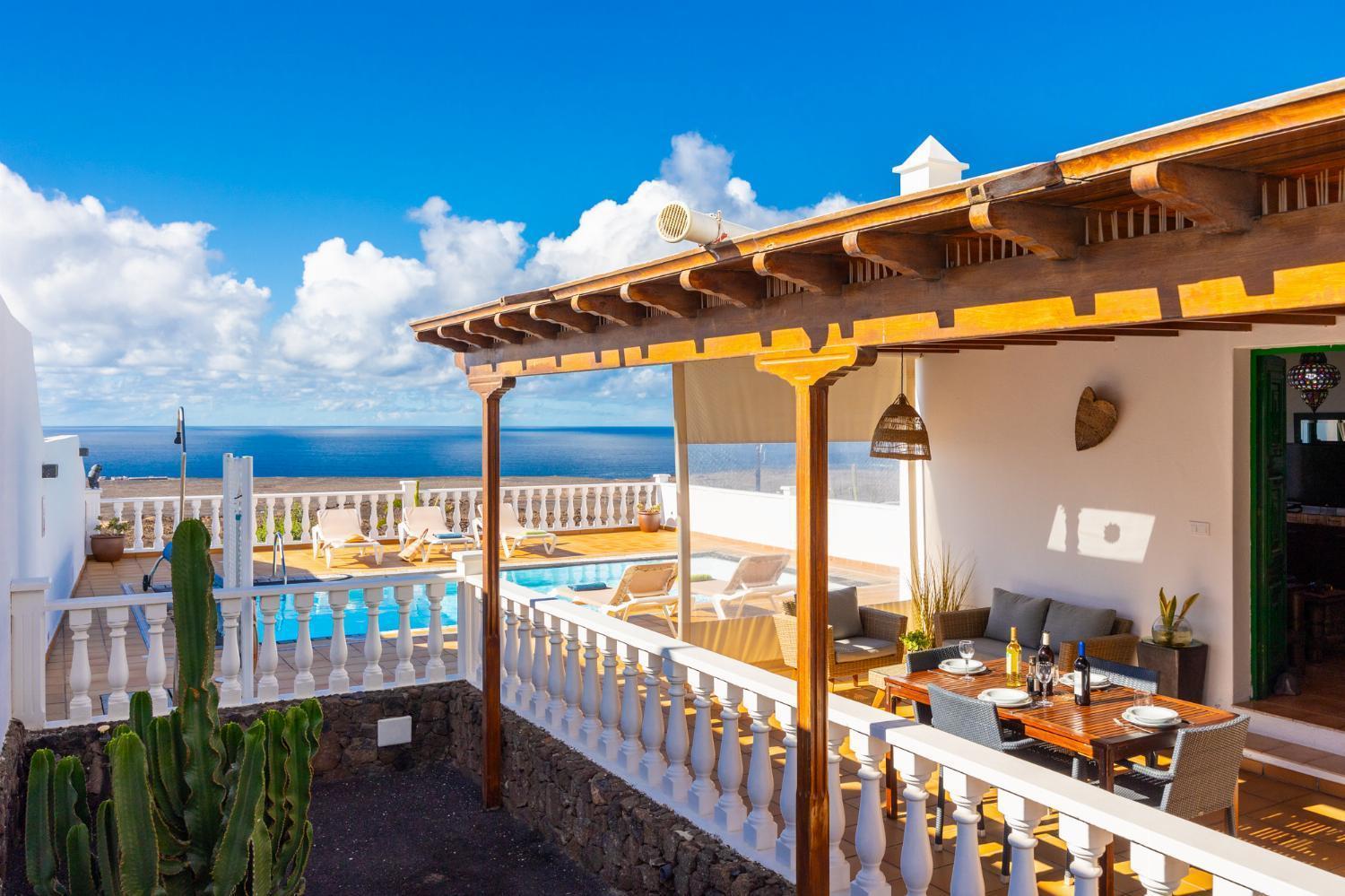 Villa Sol Y Mar Яйса Екстериор снимка