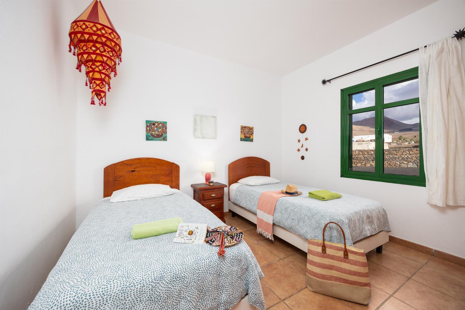 Villa Sol Y Mar Яйса Екстериор снимка