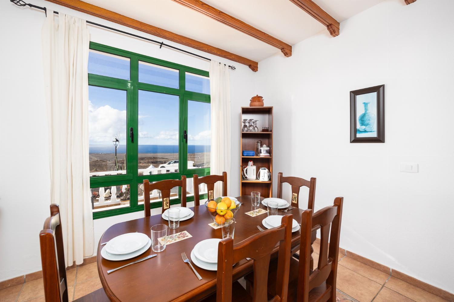 Villa Sol Y Mar Яйса Екстериор снимка