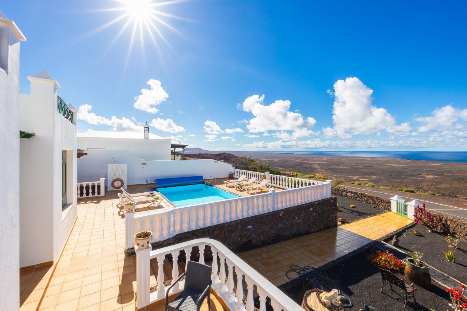 Villa Sol Y Mar Яйса Екстериор снимка