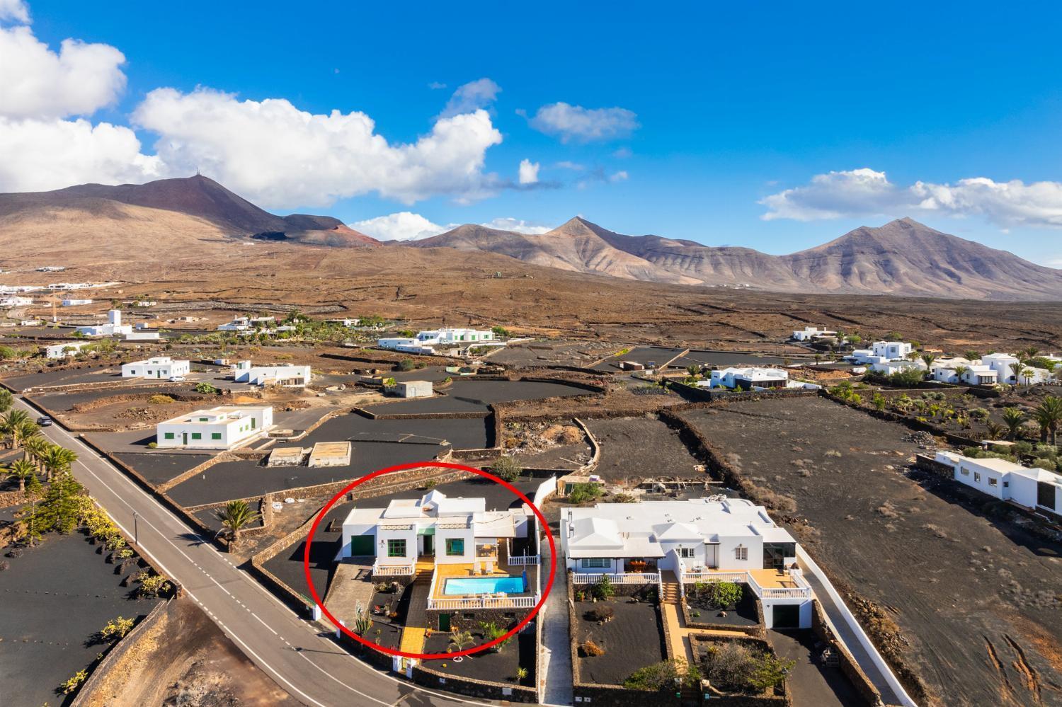 Villa Sol Y Mar Яйса Екстериор снимка